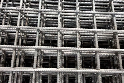 6mm鋼筋網(wǎng)片價(jià)格與鋼筋網(wǎng)片排焊機(jī)選購(gòu)全解析